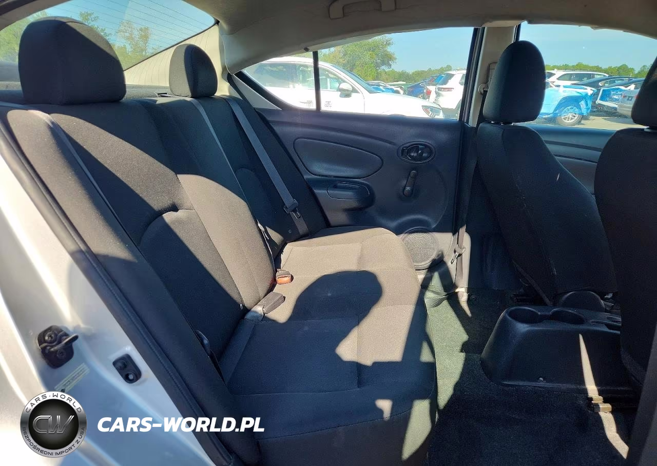 2018 Nissan Versa S VIN:3N1CN7AP4JL887533 - 10