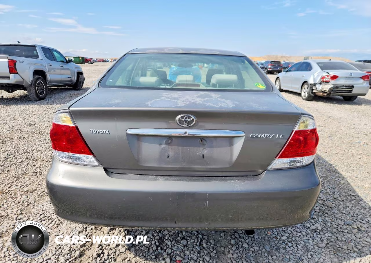 2005 Toyota Camry Le VIN:4T1BE32K05U605173 - 6