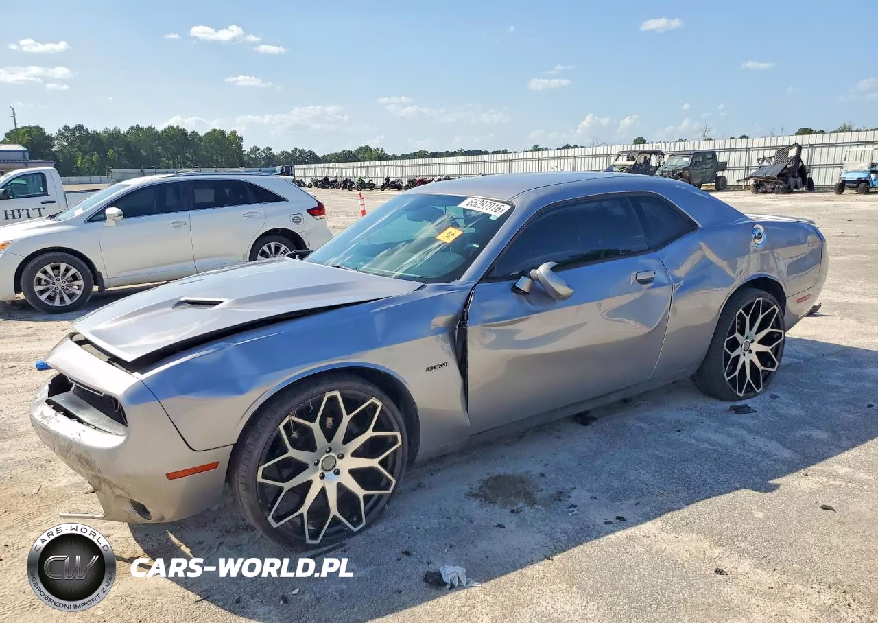 2015 Dodge Challenger Sxt