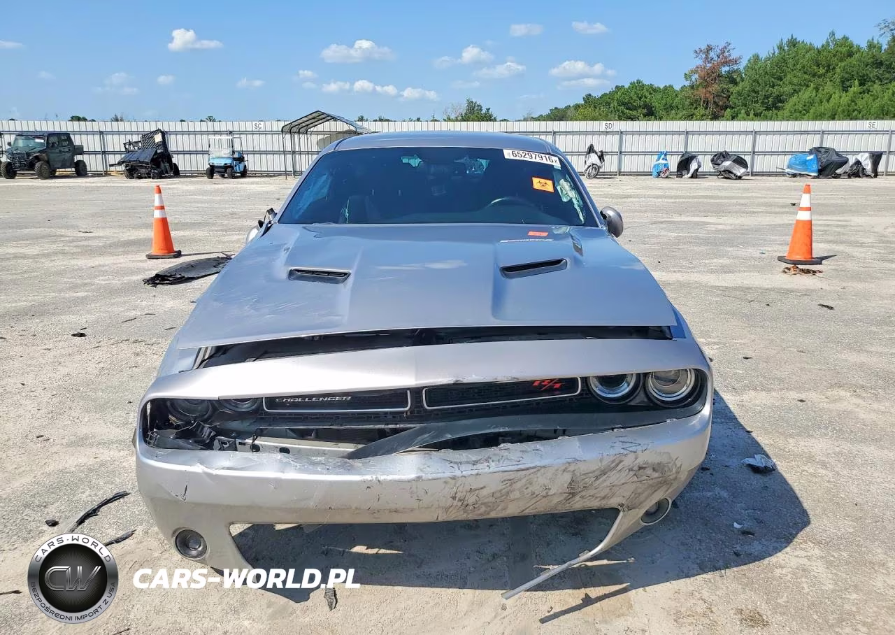 2015 Dodge Challenger Sxt VIN:2C3CDZAT3FH723008 - 5