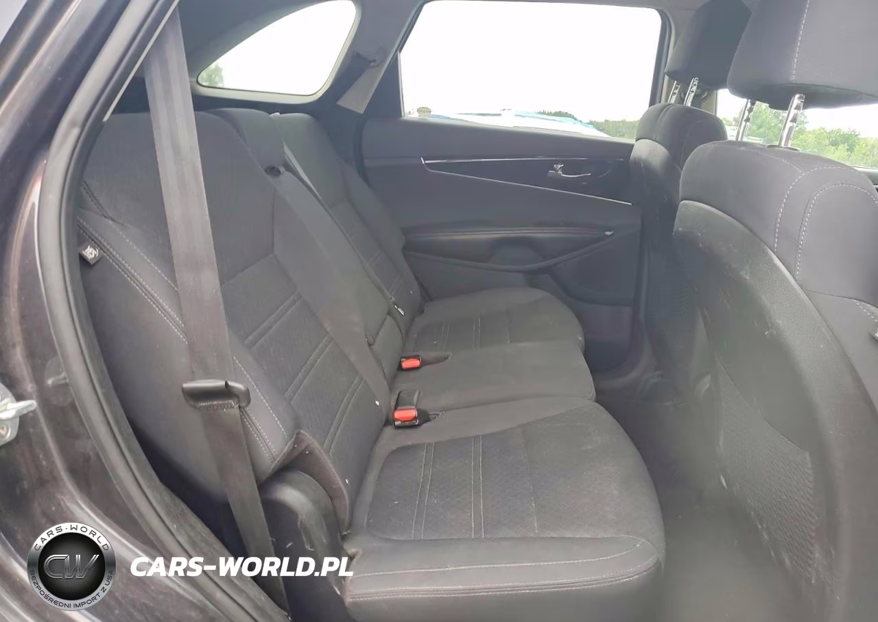2018 Kia Sorento Lx VIN:5XYPGDA30JG349892 - 11