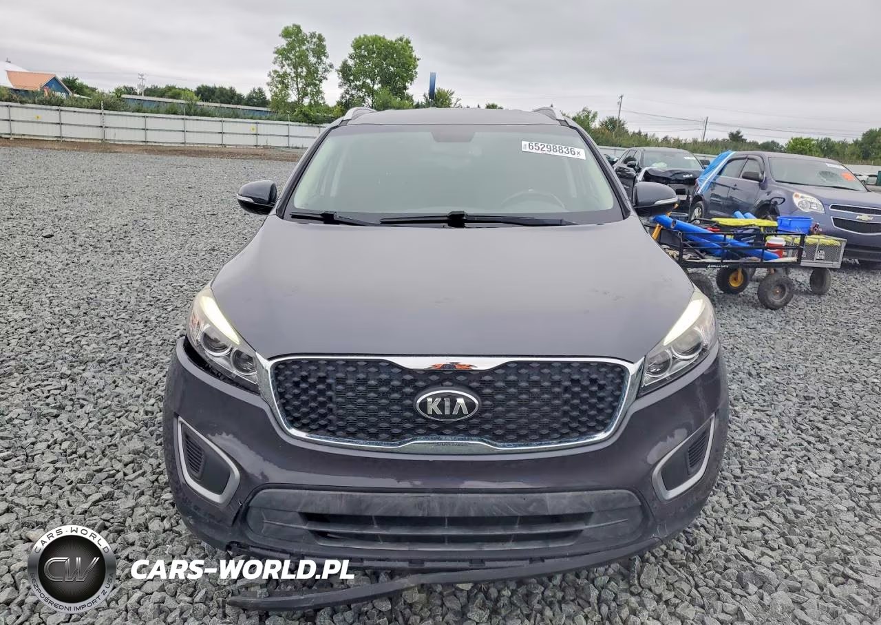 2018 Kia Sorento Lx VIN:5XYPGDA30JG349892 - 5