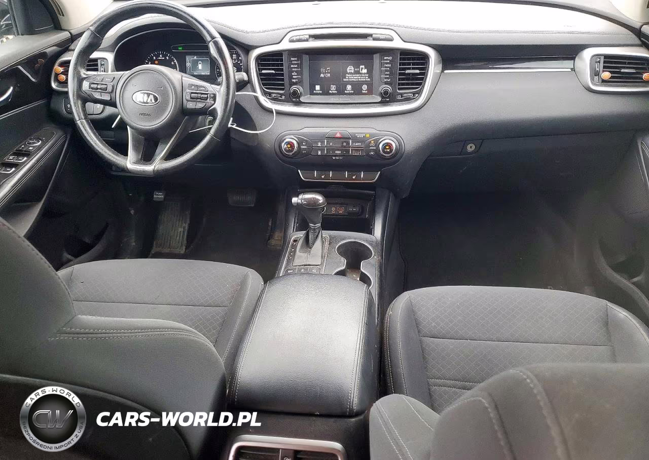 2018 Kia Sorento Lx VIN:5XYPGDA30JG349892 - 8