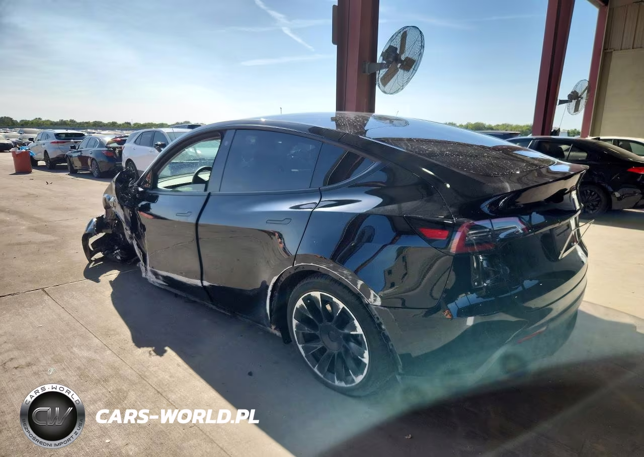 2021 Tesla Model Y VIN:5YJYGDEE7MF245606 - 2