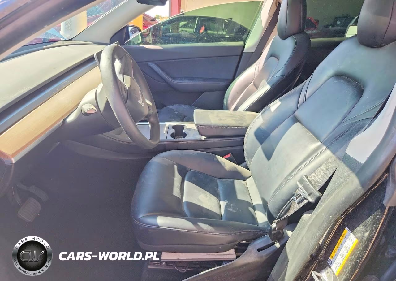 2021 Tesla Model Y VIN:5YJYGDEE7MF245606 - 7