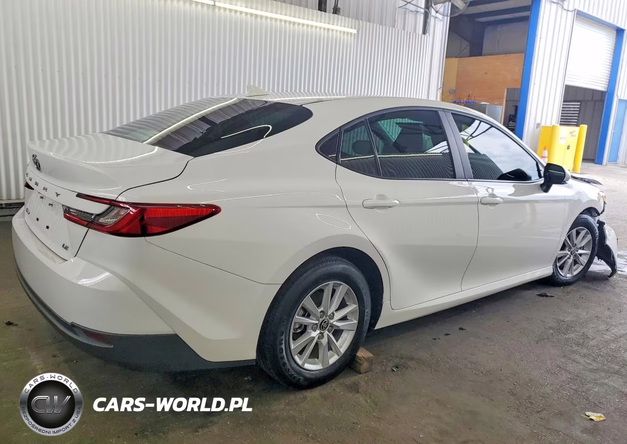2025 Toyota Camry Le VIN:4T1DAACKXSU196313 - 3