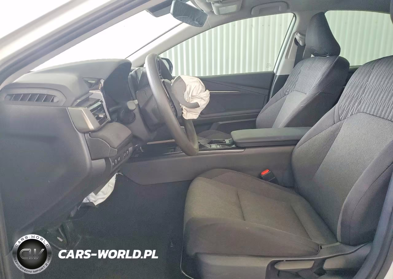 2025 Toyota Camry Le VIN:4T1DAACKXSU196313 - 7