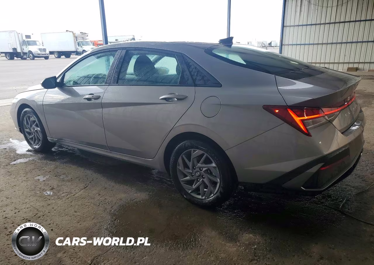 2026 Hyundai Elantra Hybrid Blue VIN:KMHLM4DJ9TU195276 - 2