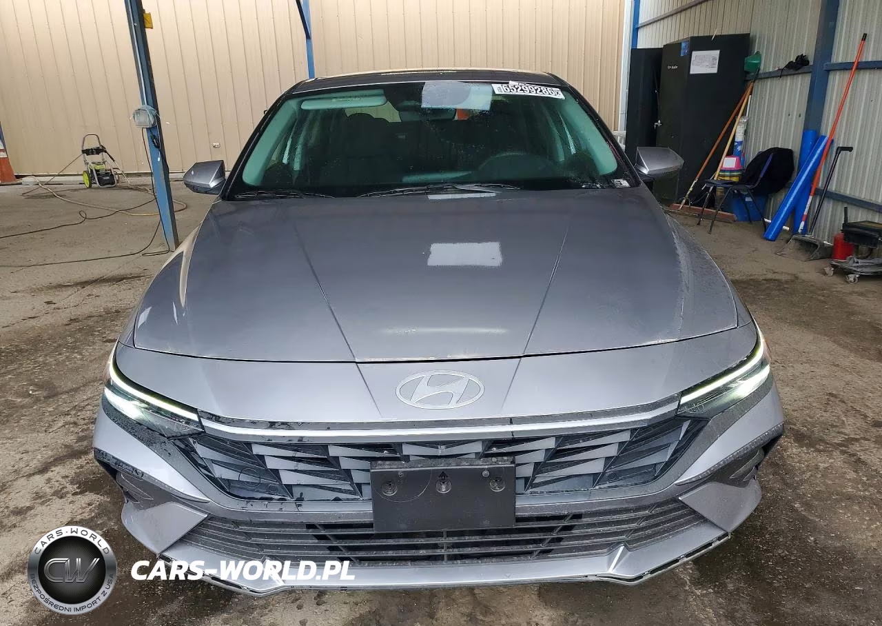 2026 Hyundai Elantra Hybrid Blue VIN:KMHLM4DJ9TU195276 - 5