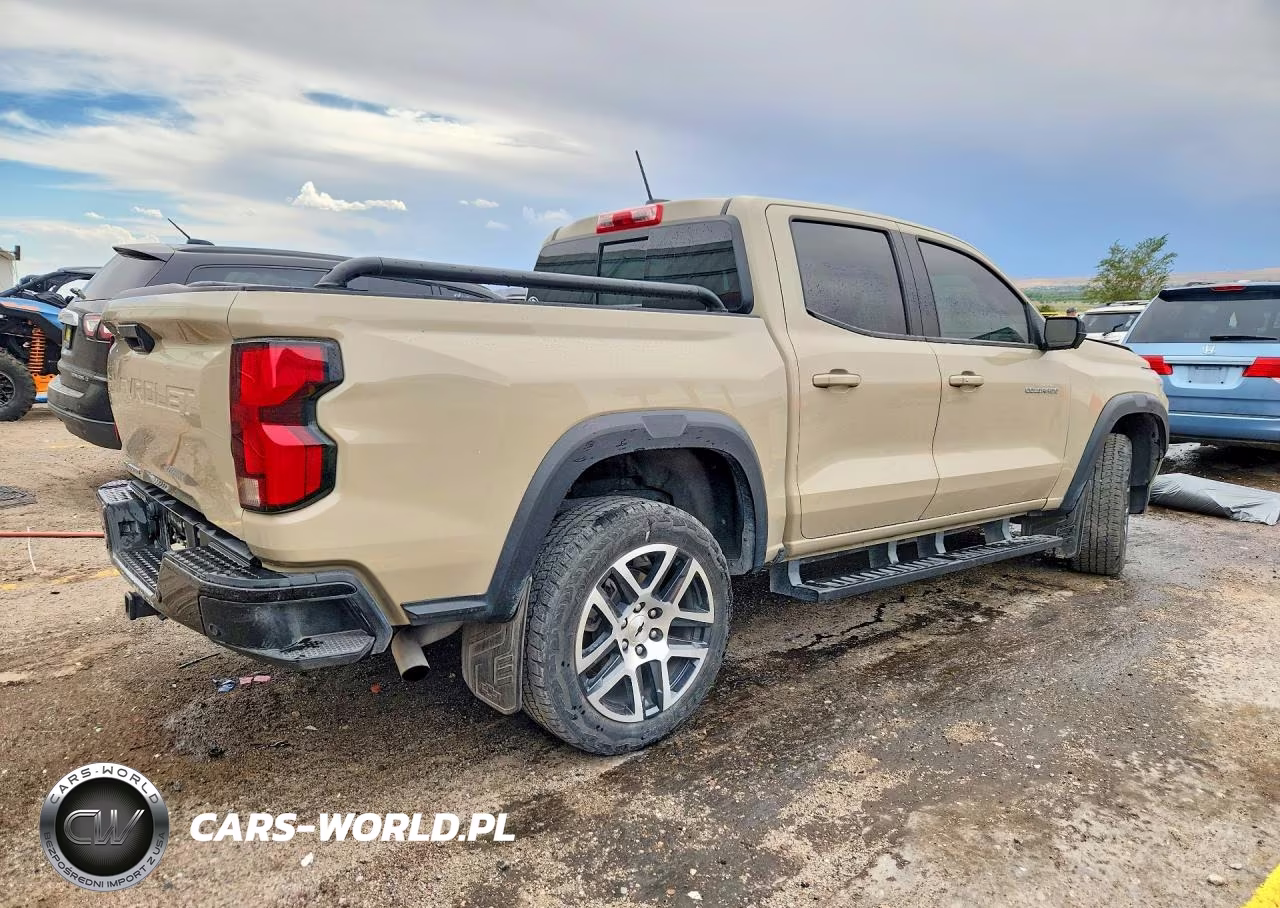 2023 Chevrolet Colorado Z71 VIN:1GCPTDEK4P1267914 - 3
