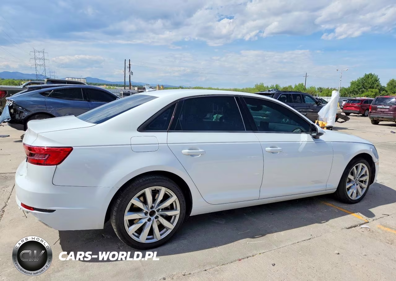 2017 Audi A4 Premium VIN:WAUANAF4XHN031449 - 3
