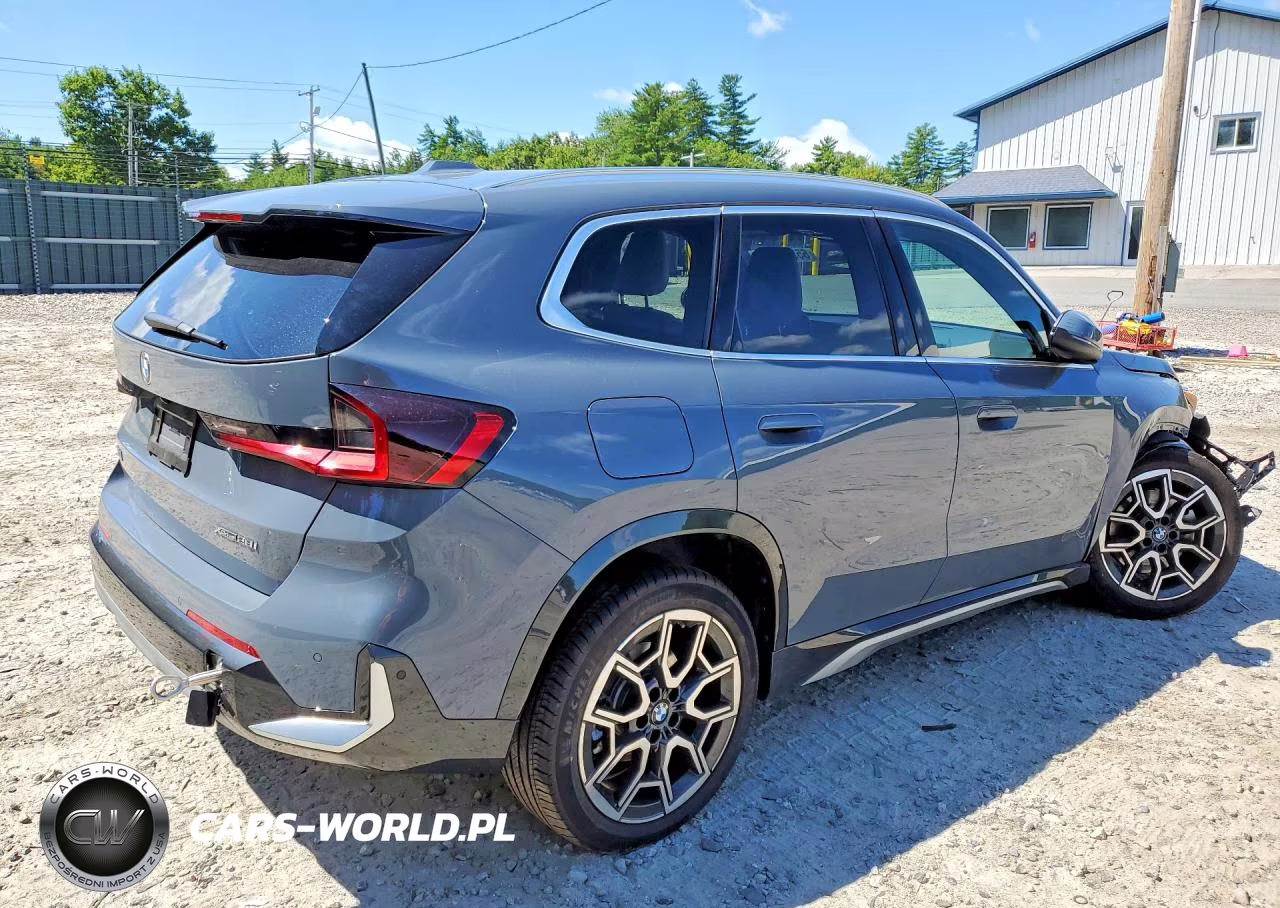 2025 BMW X1 xDrive28I VIN:WBX73EF03S5290608 - 3