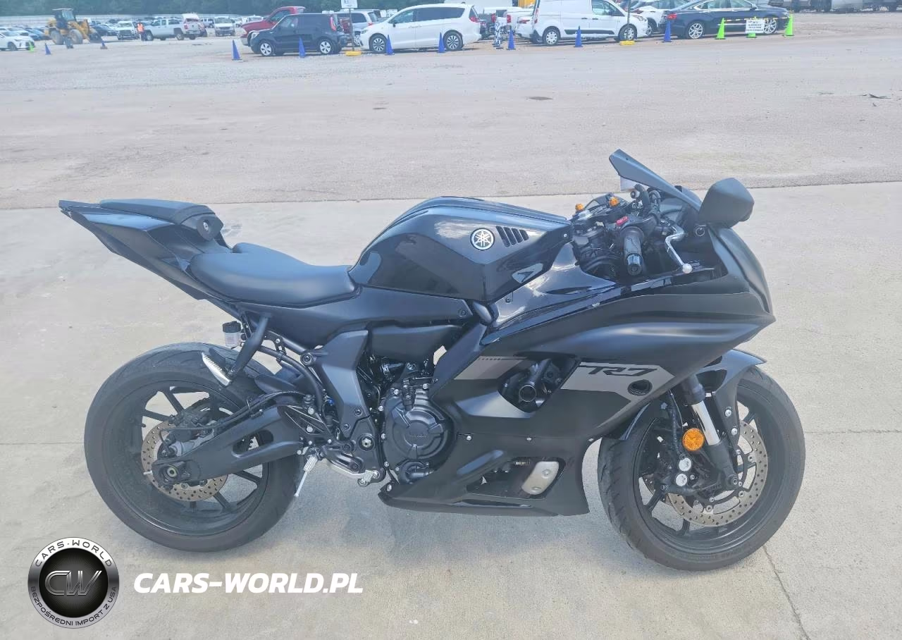 2025 Yamaha Yzfr7 – zdjęcie 1 z 9