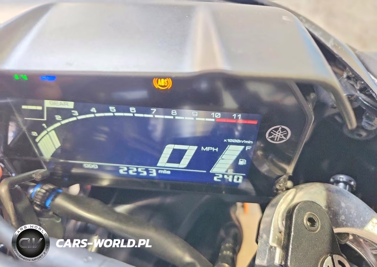 2025 Yamaha Yzfr7 VIN:JYARM38E3SA020930 - 7