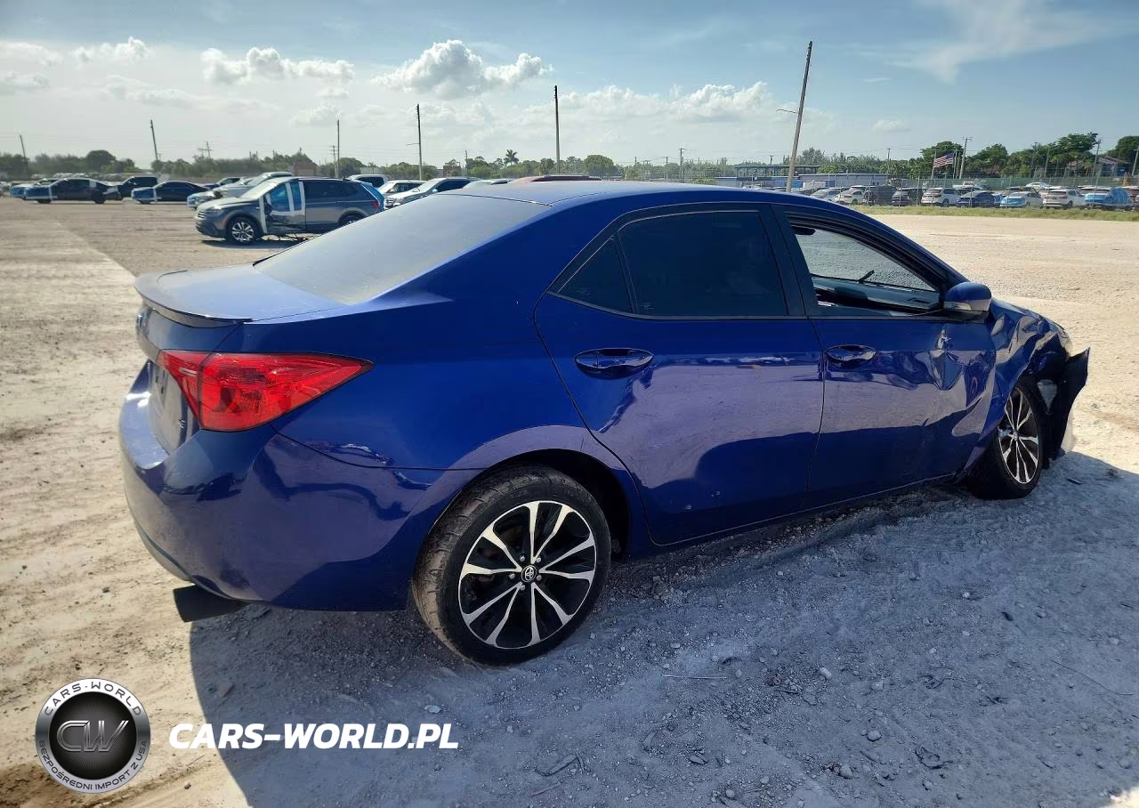2017 Toyota Corolla Se VIN:5YFBURHEXHP720232 - 3