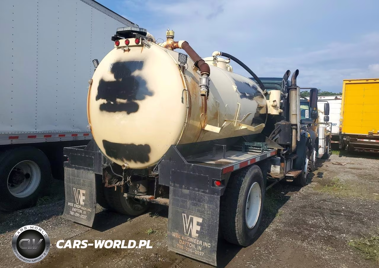 2005 Freightliner Business Class M2 Vacuum Truck VIN:1FVACXCS55HV10505 - 3