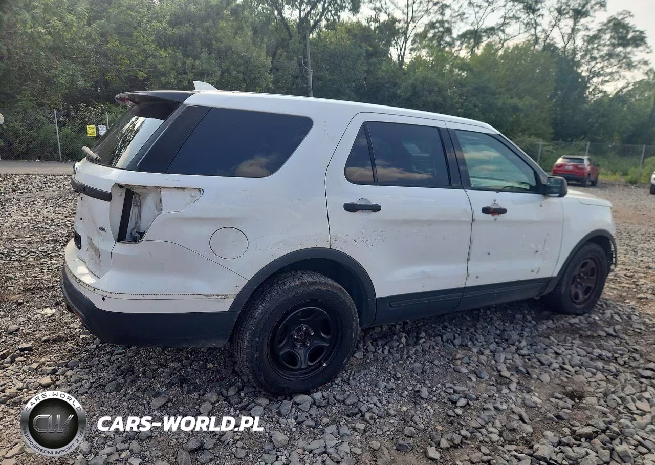 2016 Ford Explorer Police Interceptor VIN:1FM5K8AR9GGA78169 - 3