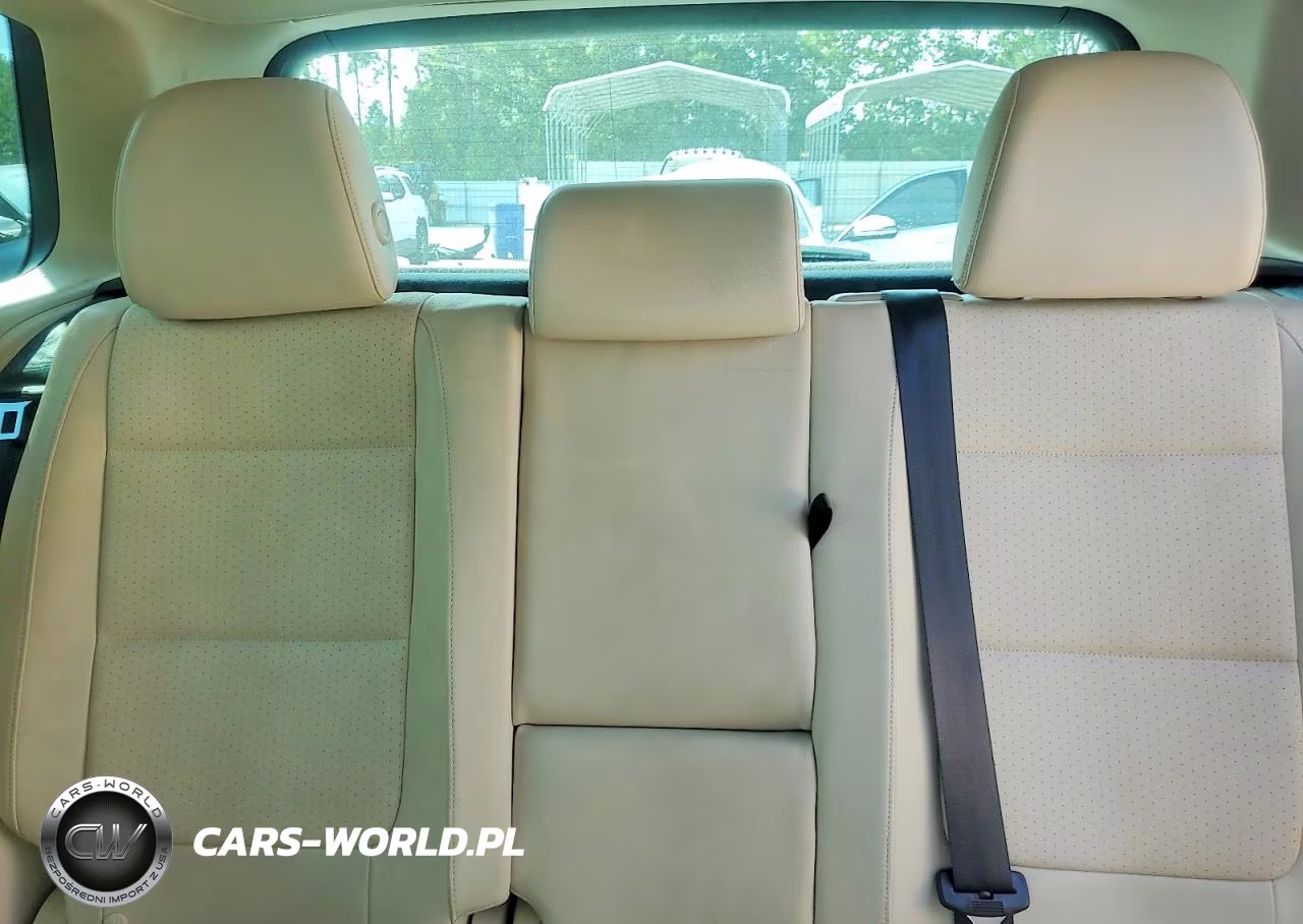 2012 Volkswagen Tiguan S VIN:WVGAV7AX8CW574370 - 10