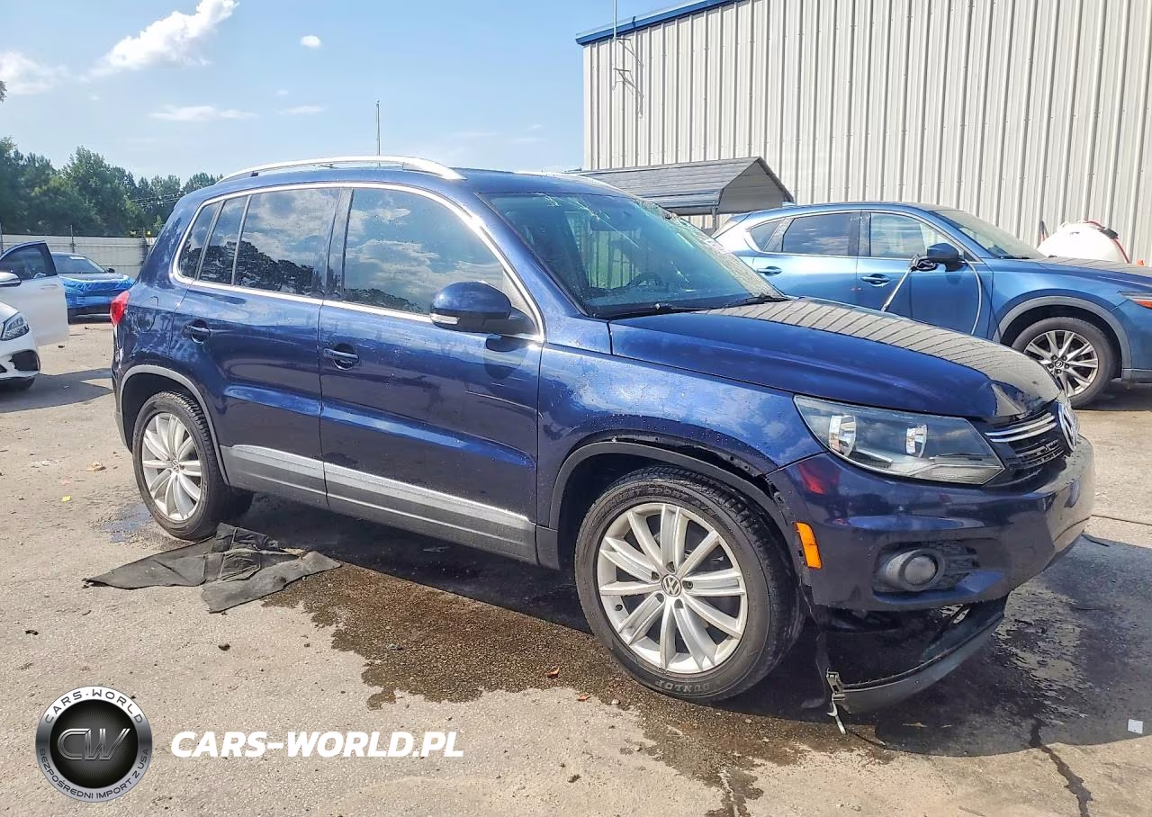 2012 Volkswagen Tiguan S VIN:WVGAV7AX8CW574370 - 4