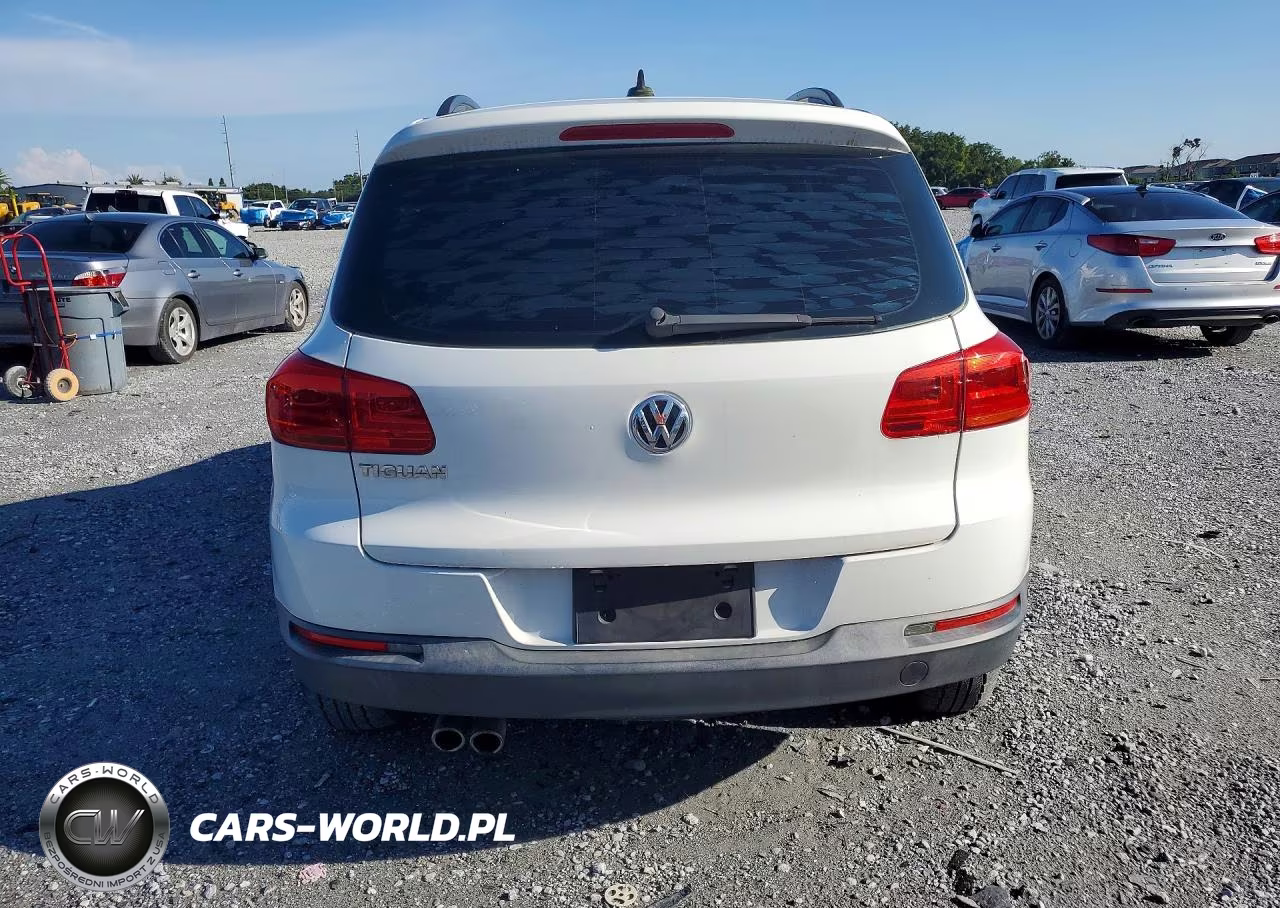 2017 Volkswagen Tiguan S VIN:WVGAV7AX5HW512349 - 6