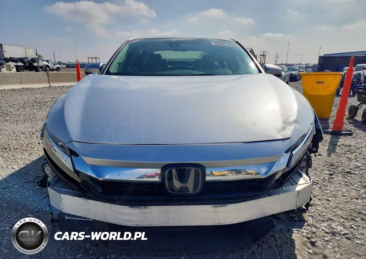 2018 Honda Clarity Touring VIN:JHMZC5F3XJC004147 - 5