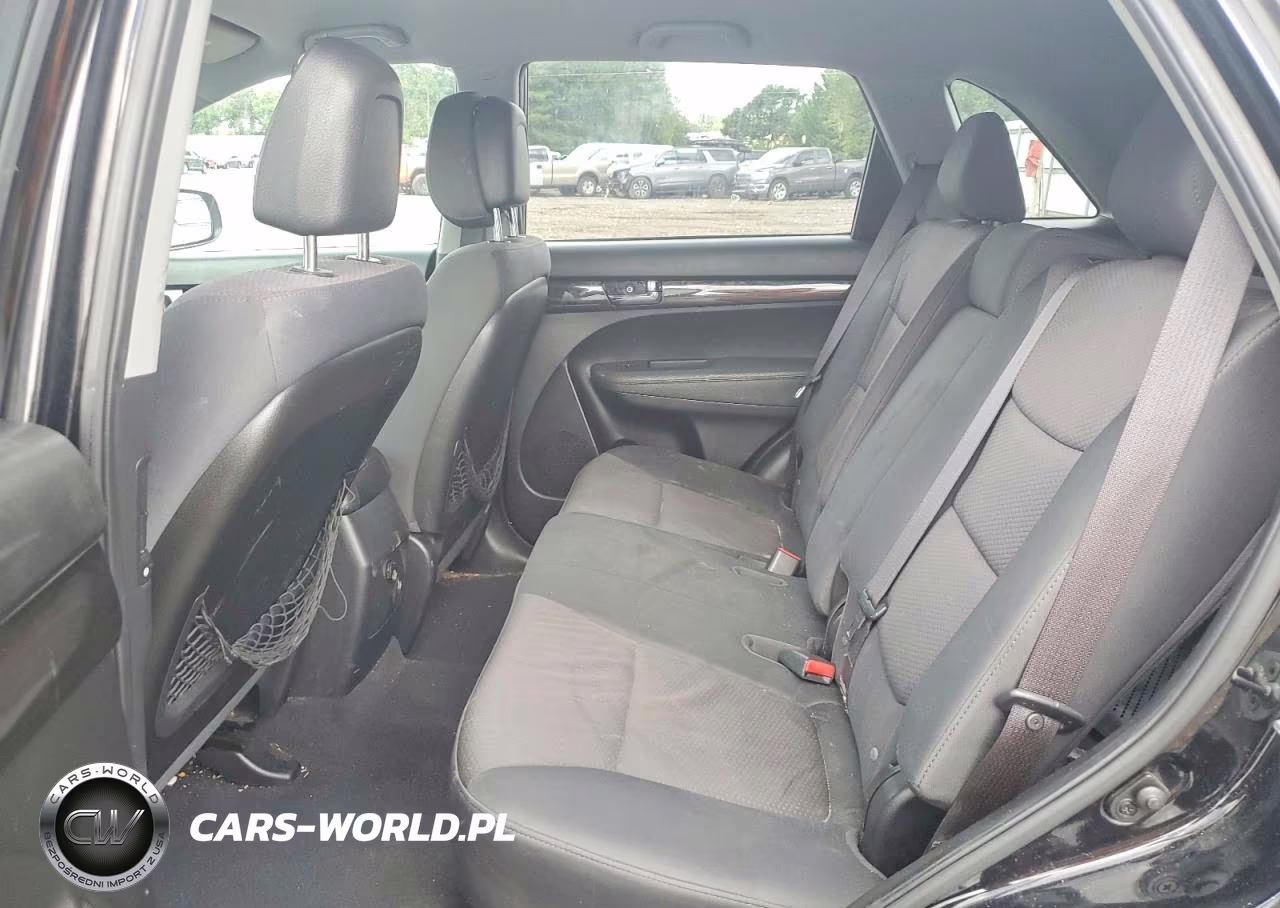 2011 Kia Sorento Lx VIN:5XYKT3A10BG106597 - 11