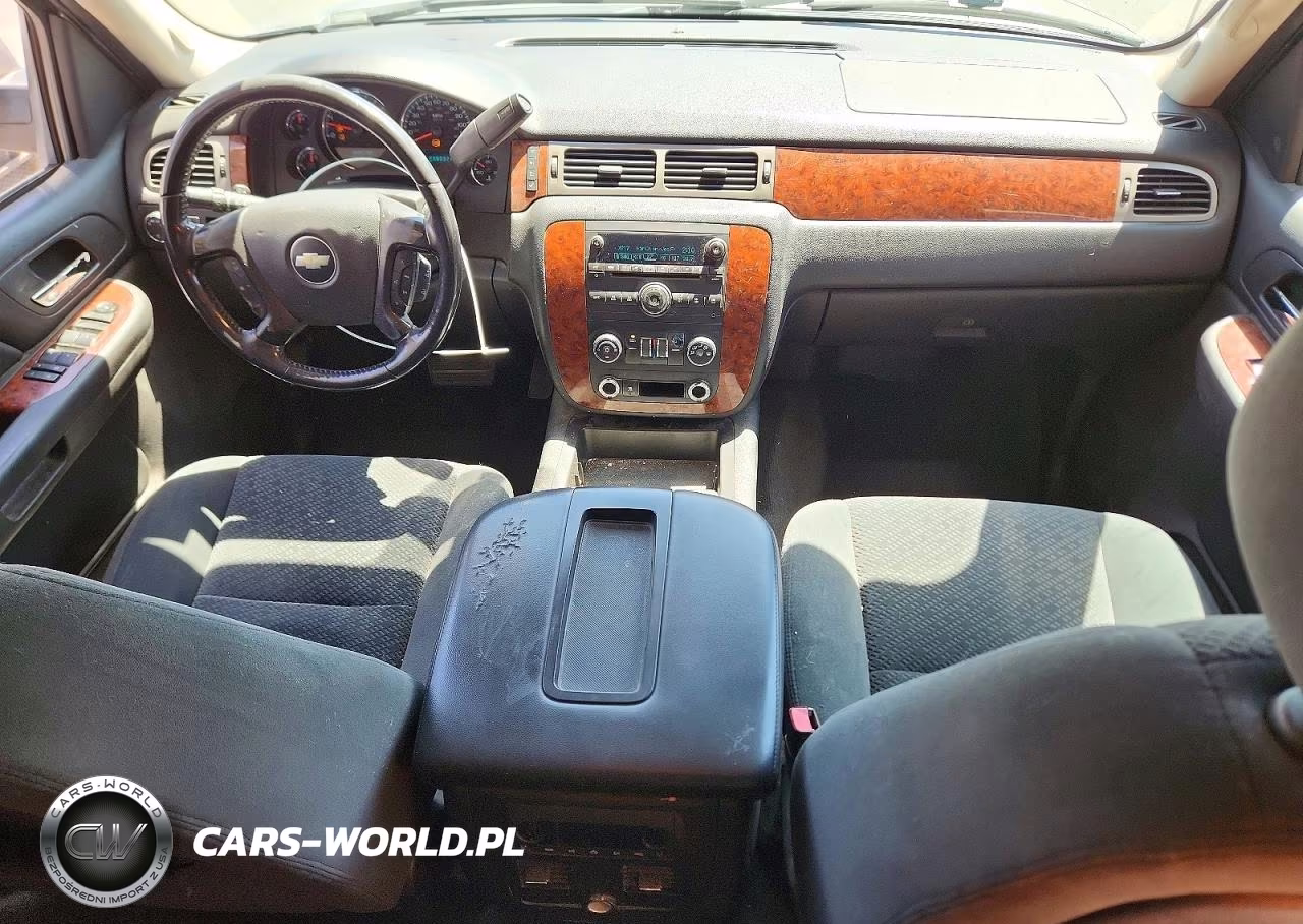 2008 Chevrolet Avalanche C1500 VIN:3GNEC12J08G180006 - 8