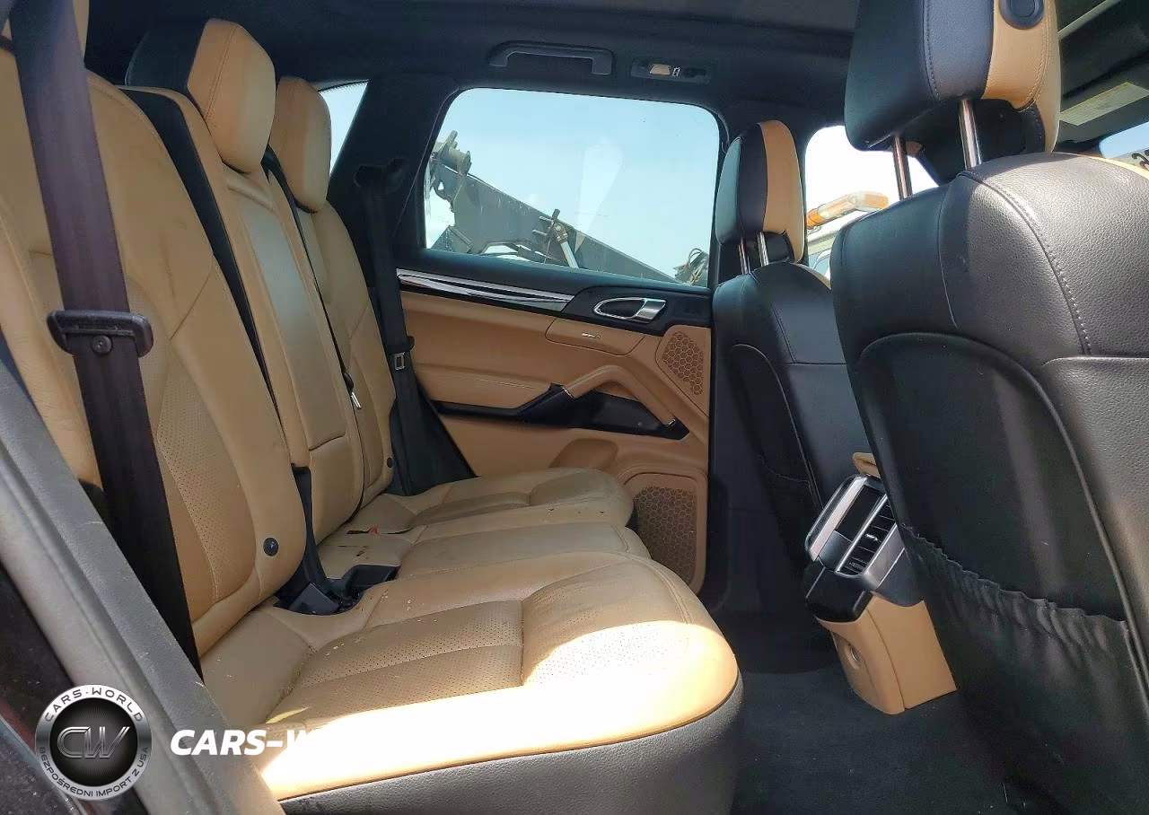 2016 Porsche Cayenne VIN:WP1AA2A27GKA13371 - 11