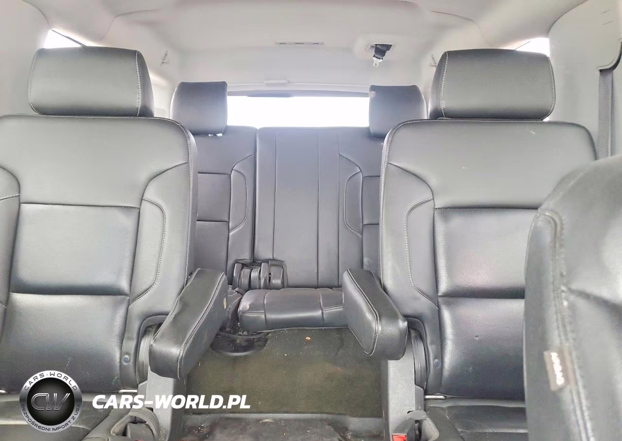 2018 Chevrolet Suburban K1500 Premier VIN:1GNSKJKC2JR191263 - 10