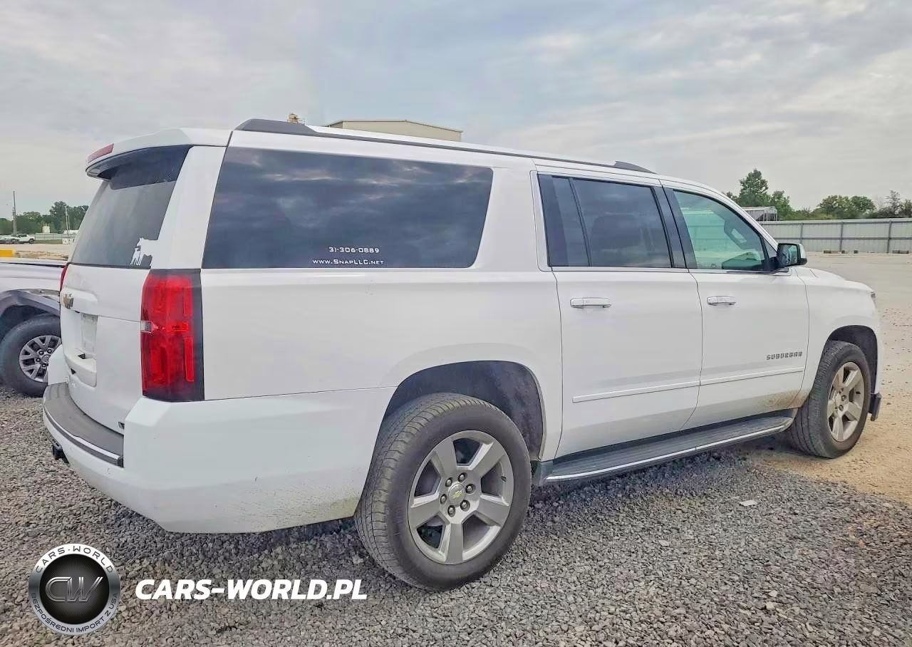 2018 Chevrolet Suburban K1500 Premier VIN:1GNSKJKC2JR191263 - 3