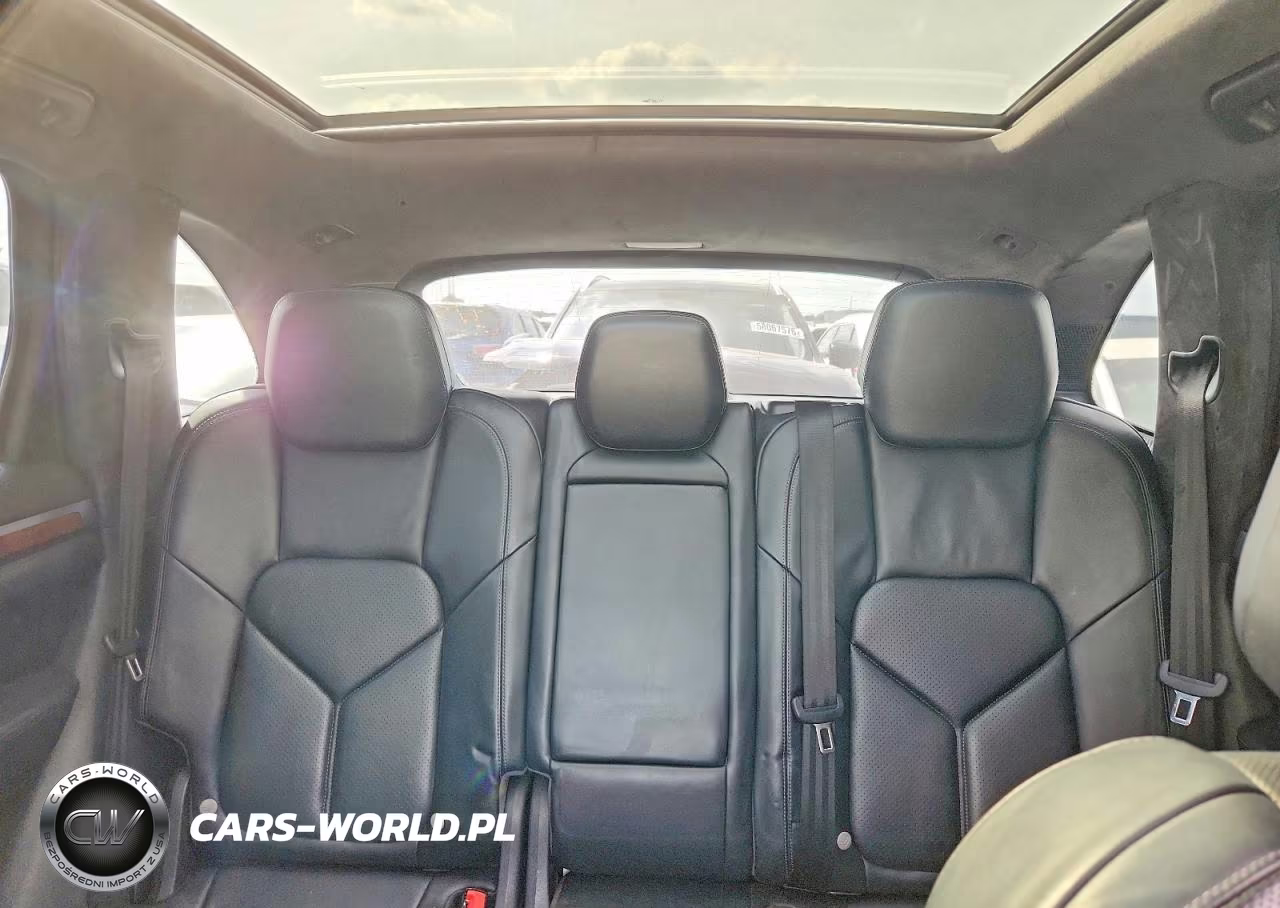 2014 Porsche Cayenne Gts VIN:WP1AD2A23ELA73470 - 10
