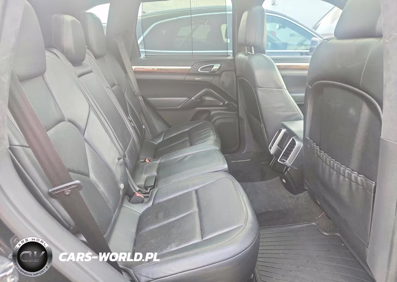 2014 Porsche Cayenne Gts VIN:WP1AD2A23ELA73470 - 11