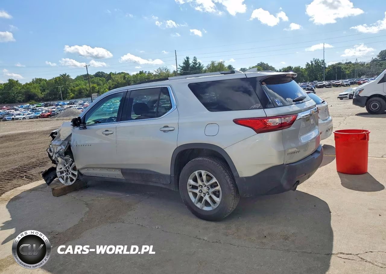 2018 Chevrolet Traverse Lt VIN:1GNERGKW7JJ216825 - 2