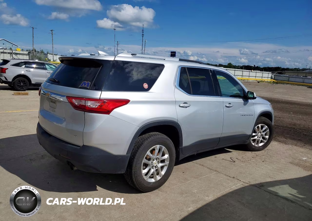 2018 Chevrolet Traverse Lt VIN:1GNERGKW7JJ216825 - 3