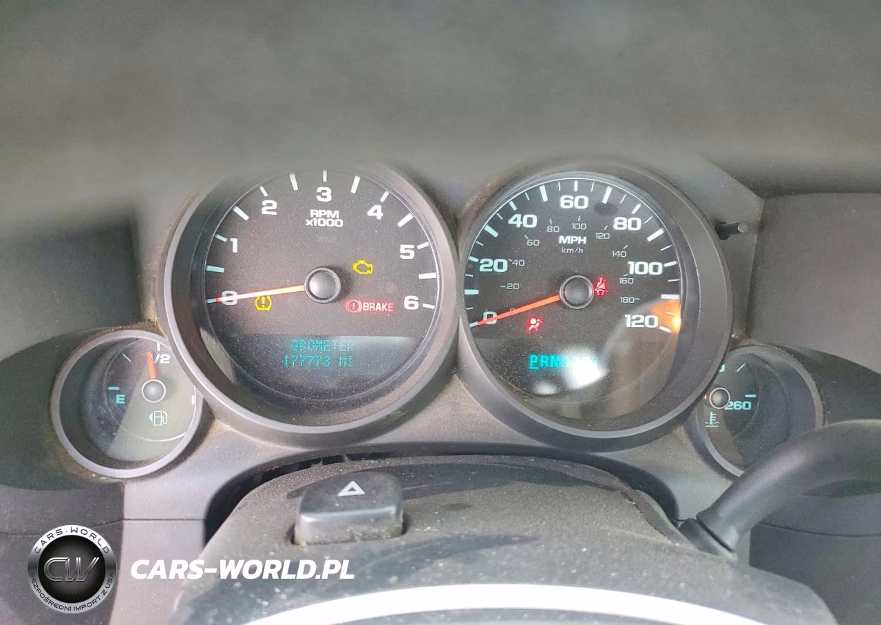 2010 Chevrolet Silverado C1500 VIN:1GCPCPEAXAZ190371 - 9