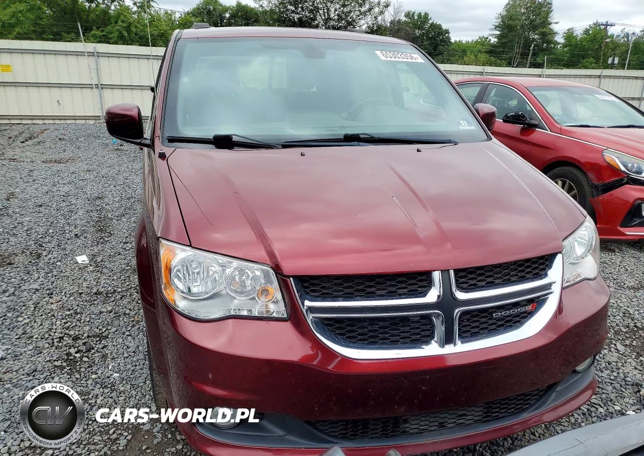 2019 Dodge Grand Caravan Sxt VIN:2C4RDGCG5KR663294 - 5