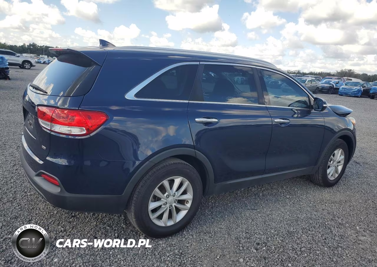 2018 Kia Sorento Lx VIN:5XYPG4A31JG391116 - 3