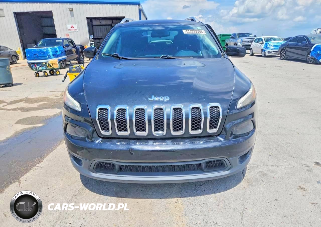 2016 Jeep Cherokee Latitude VIN:1C4PJLCB2GW164898 - 5