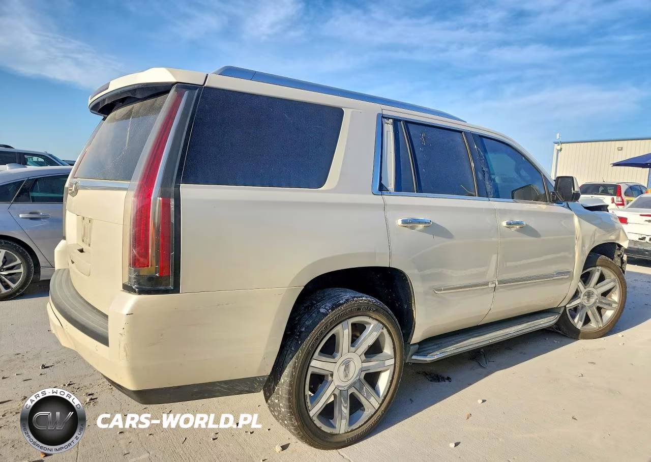 2015 Cadillac Escalade Luxury VIN:1GYS3MKJXFR518192 - 3