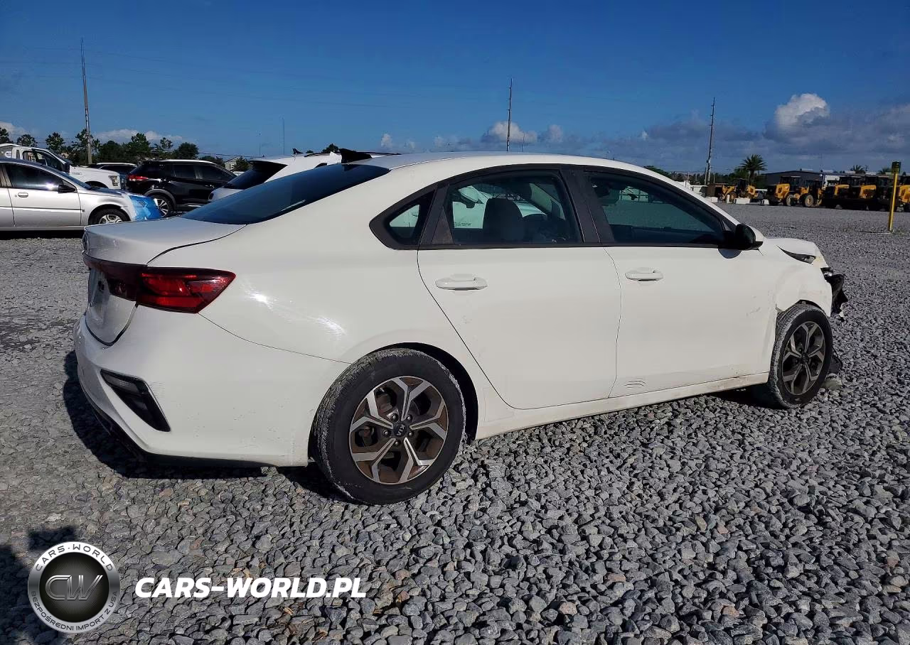 2020 Kia Forte Lxs VIN:3KPF24AD2LE253636 - 3