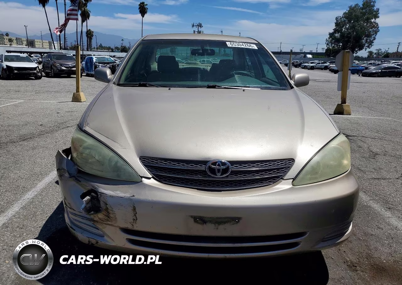 2004 Toyota Camry Le VIN:4T1BE32K04U809485 - 5