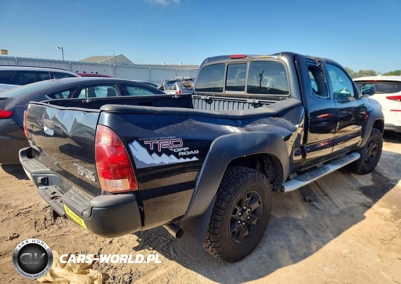 2008 Toyota Tacoma Prerunner V6 VIN:5TETU62N88Z556095 - 3