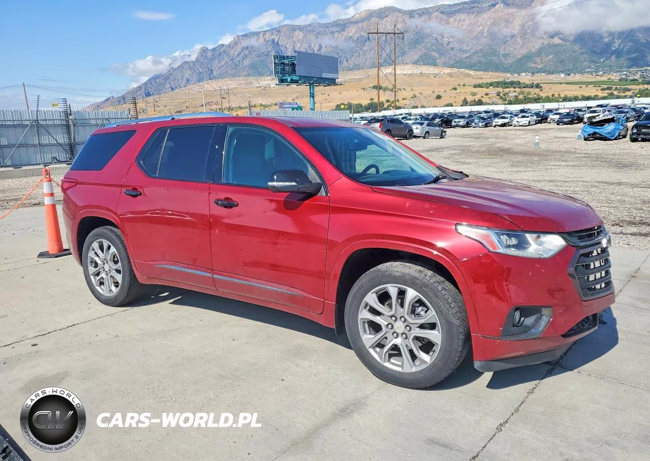 2021 Chevrolet Traverse Premier VIN:1GNEVKKW5MJ230158 - 4