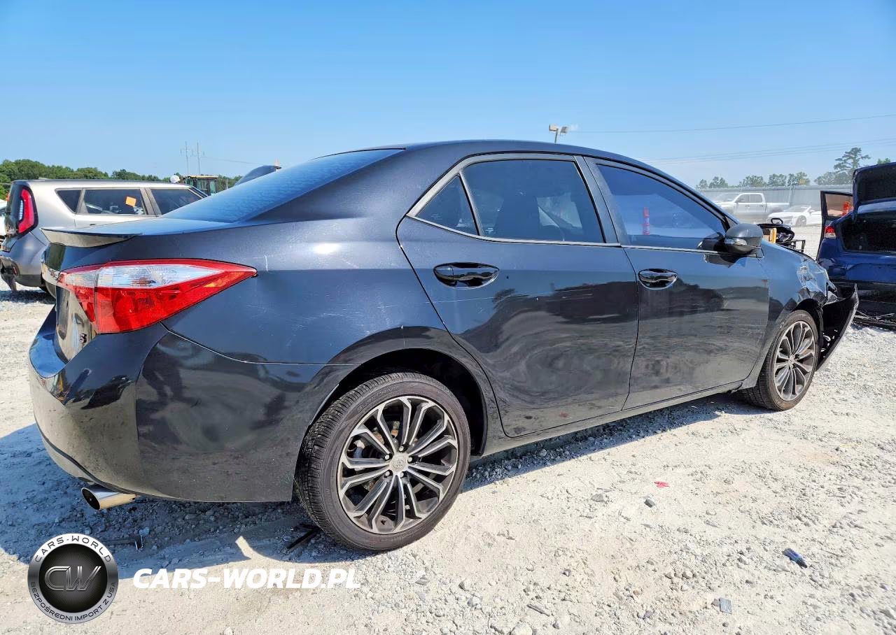 2015 Toyota Corolla S Plus VIN:5YFBURHE6FP309455 - 3