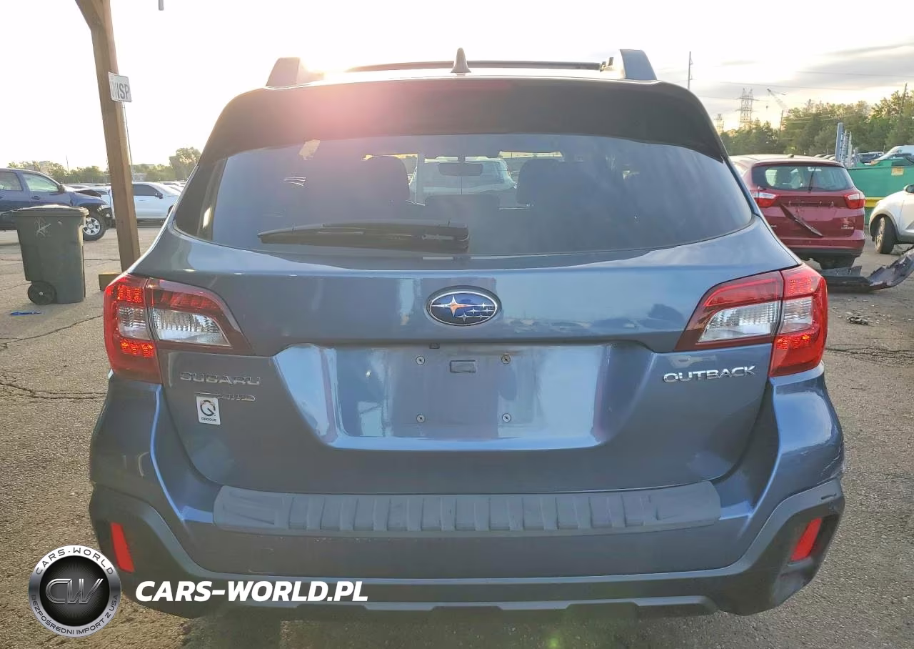 2018 Subaru Outback 2.5I Premium VIN:4S4BSAFC4J3247849 - 7