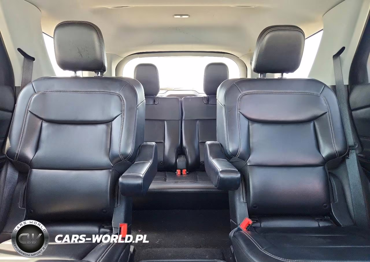 2021 Ford Explorer Xlt VIN:1FMSK8DH0MGA90373 - 10
