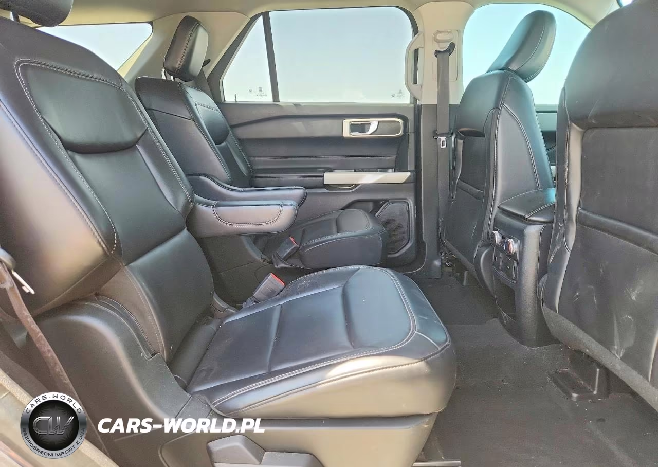 2021 Ford Explorer Xlt VIN:1FMSK8DH0MGA90373 - 11