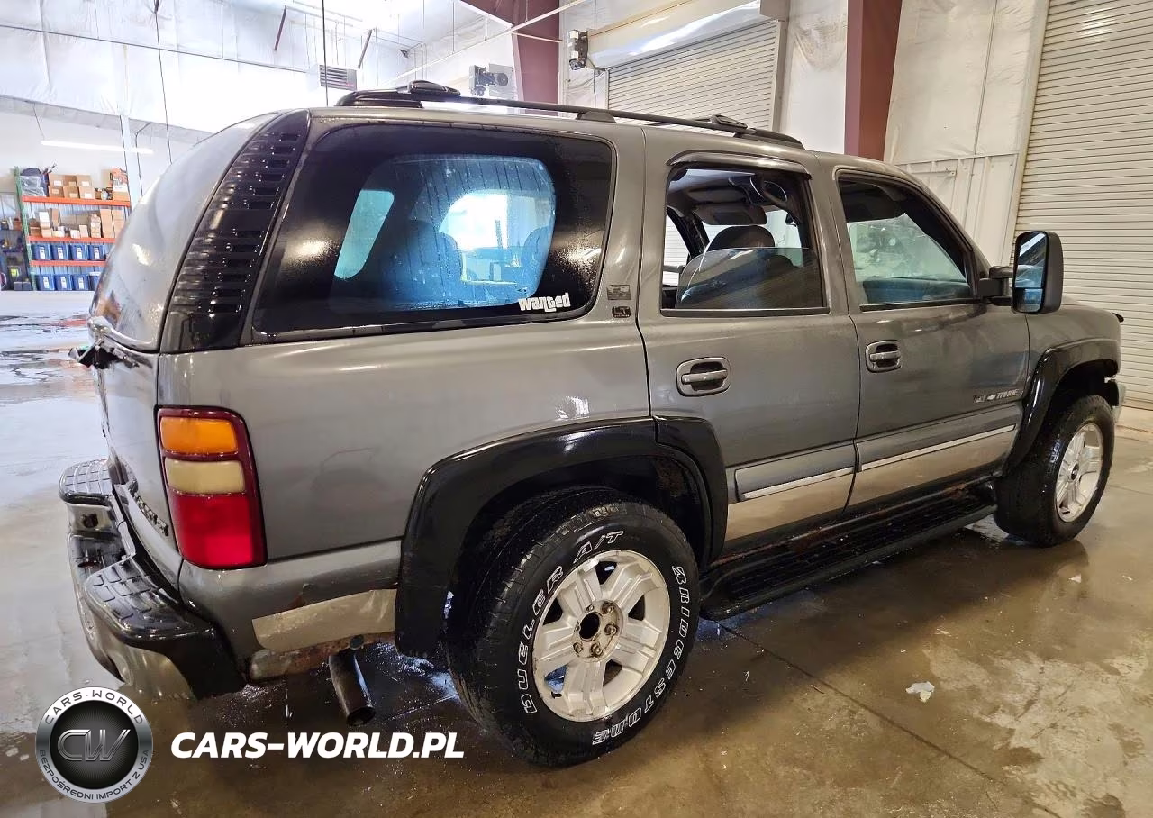 2002 Chevrolet Tahoe K1500 VIN:1GNEK13ZX2R277650 - 3