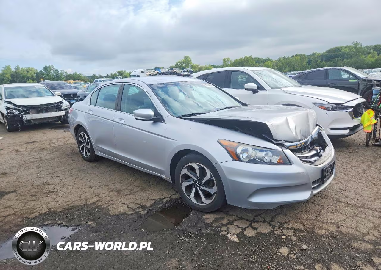 2011 Honda Accord Se VIN:1HGCP2F69BA144211 - 4