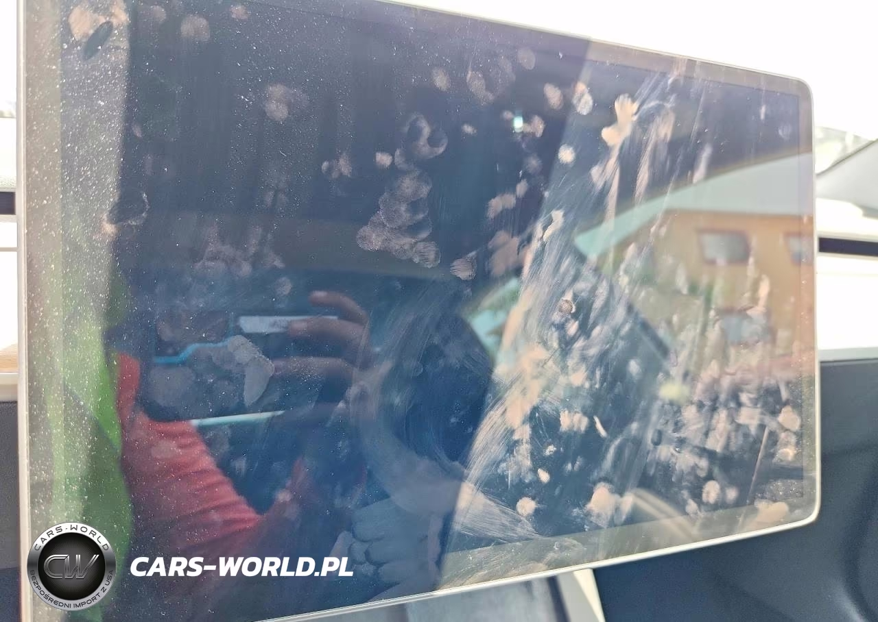2023 Tesla Model 3 VIN:5YJ3E1EA3PF694460 - 9